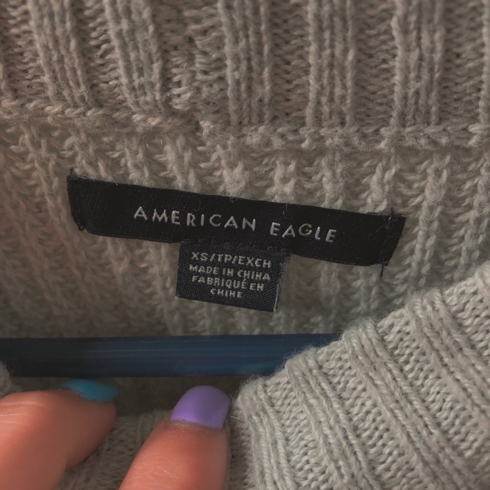 AE sweater - Picture 2 of 2